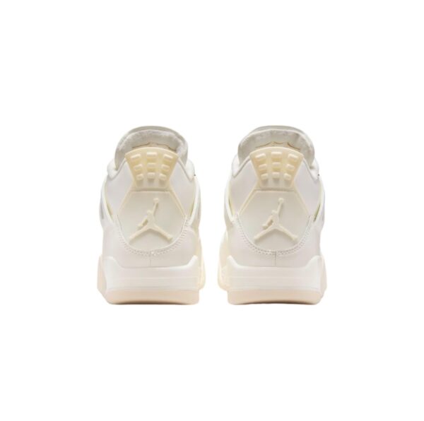 Jordan 4 Retro Metallic Gold