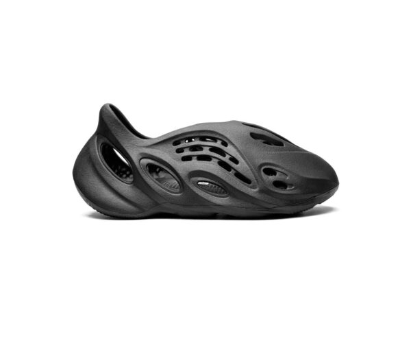 2025/04/1000190124.jpg Adidas Yeezy Foam RNR Onyx